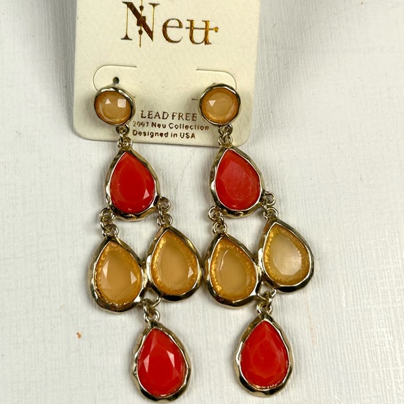 Neu Costume Dangle Two Tone Orange Earrings A-10 - Picture 1 of 3